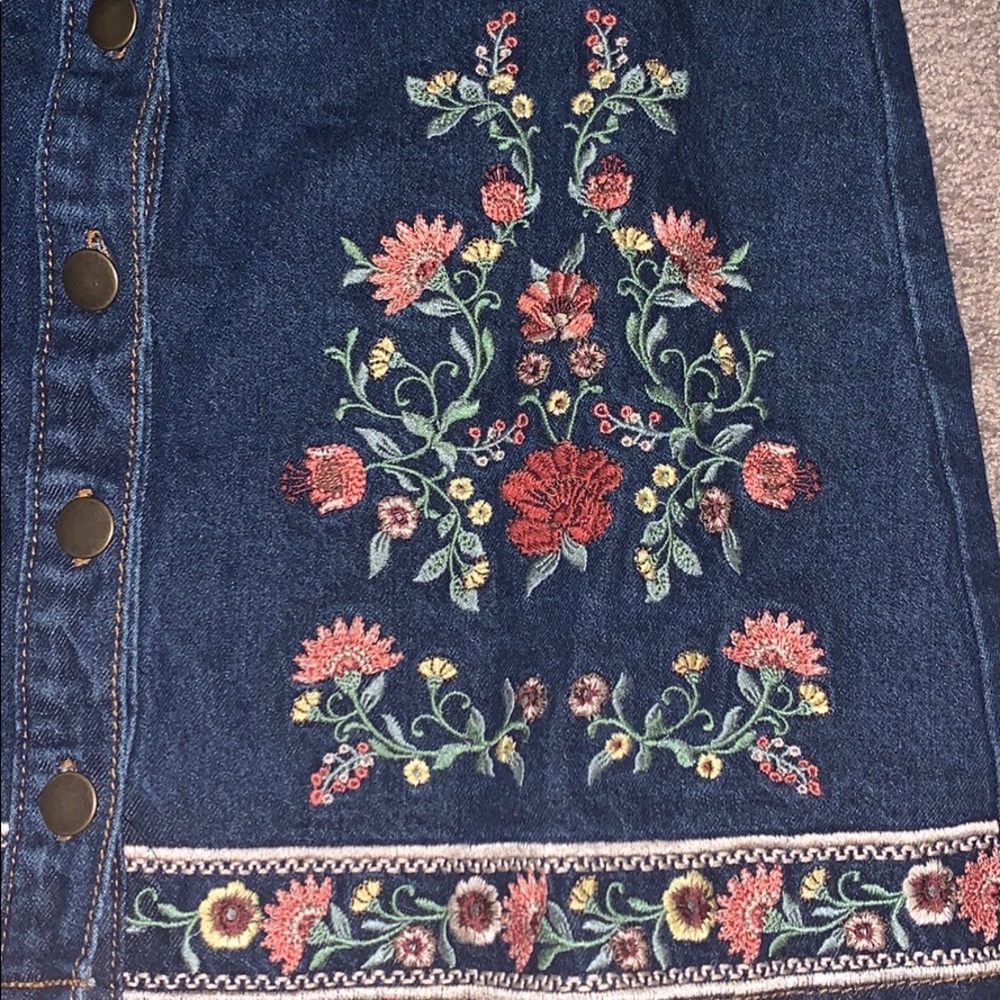 SOLD Francesca’s Embroidered Jean Skirt - Picture 3 of 9